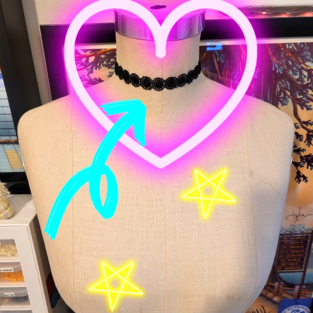 🎊 3/$20! 🎊 Y2K Trendy Flower Choker